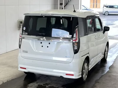 Mitsubishi DELICA D2
