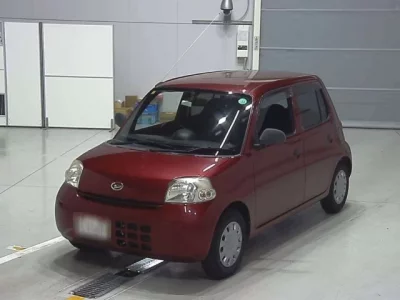 Daihatsu Esse
