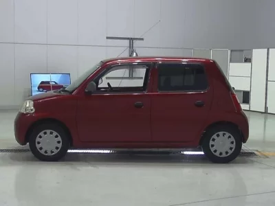Daihatsu Esse
