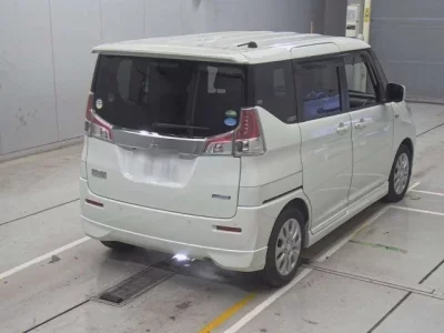 Mitsubishi DELICA D2