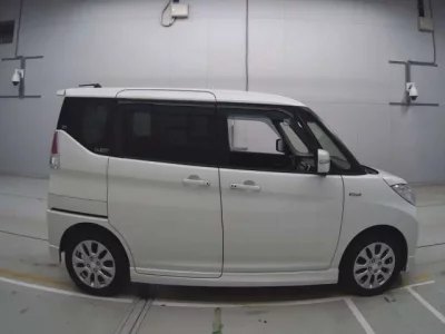 Mitsubishi DELICA D2