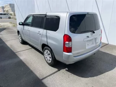 Toyota SUCCEED