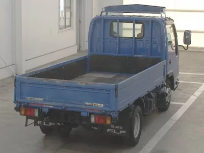 Isuzu ELF