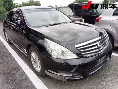 Nissan TEANA