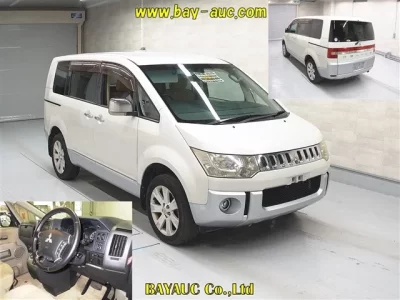 Mitsubishi DELICA D5