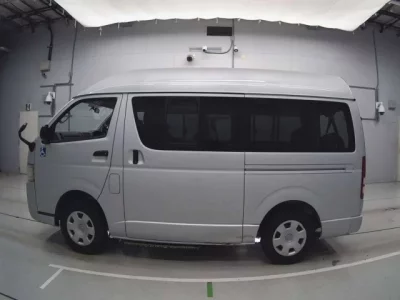 Toyota REGIUS ACE VAN