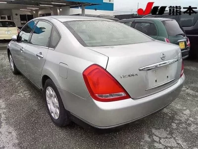 Nissan TEANA