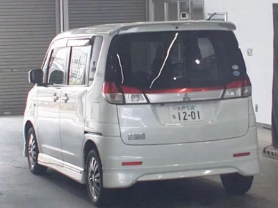 Mitsubishi DELICA D2
