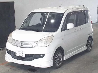Mitsubishi DELICA D2