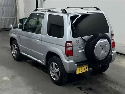 Nissan KIX