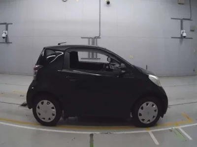 Toyota IQ