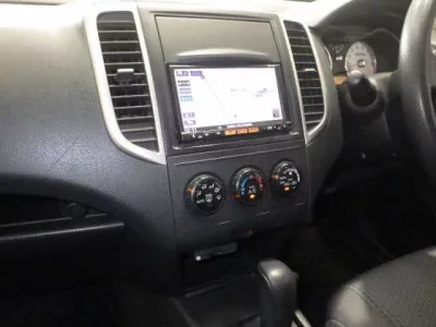 Nissan WINGROAD