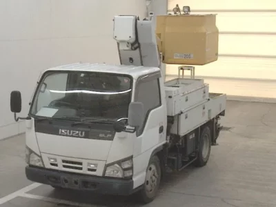 Isuzu ELF