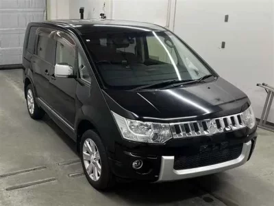Mitsubishi DELICA D5