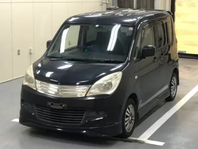 Mitsubishi DELICA D2
