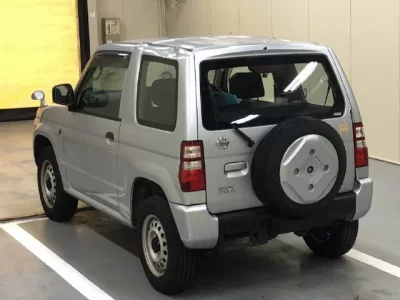 Nissan KIX