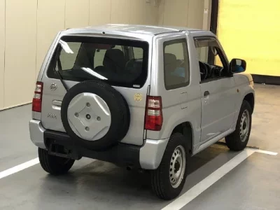 Nissan KIX