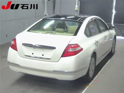 Nissan TEANA