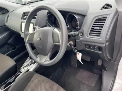 Mitsubishi RVR