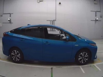 Toyota PRIUS PHV