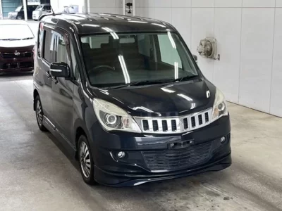 Mitsubishi DELICA D2