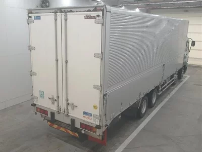 Isuzu TRUCK