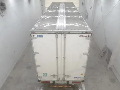 Isuzu TRUCK