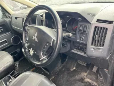 Mitsubishi DELICA D5