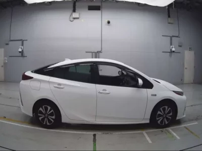 Toyota PRIUS PHV