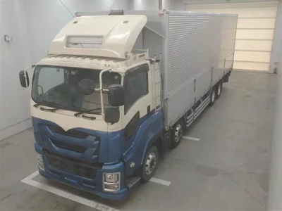 Isuzu TRUCK