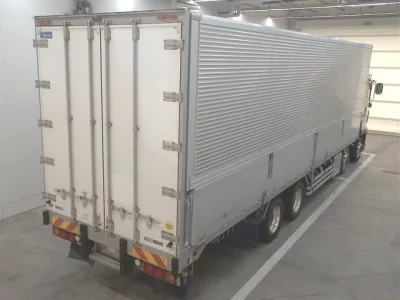 Isuzu TRUCK