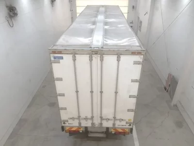Isuzu TRUCK