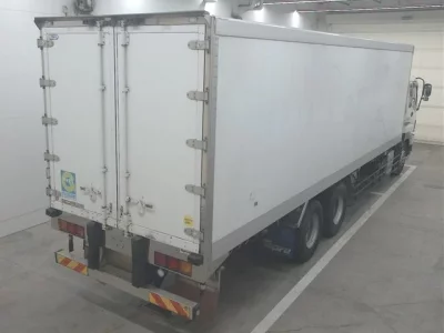 Isuzu TRUCK