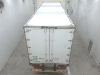Isuzu TRUCK