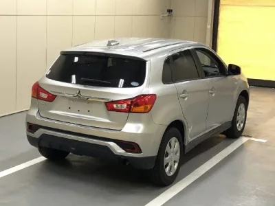 Mitsubishi RVR