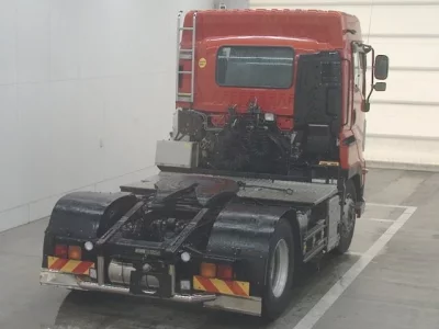 Isuzu TRUCK