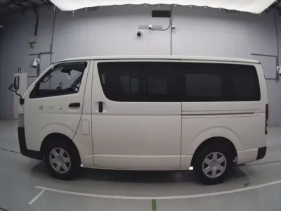 Toyota REGIUS ACE VAN