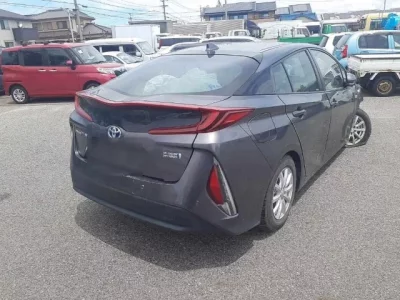 Toyota PRIUS PHV