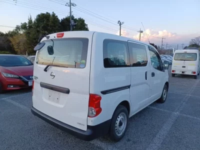 Nissan NV200