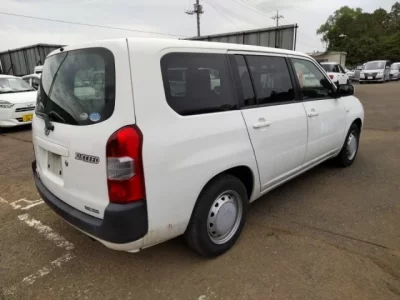 Toyota SUCCEED