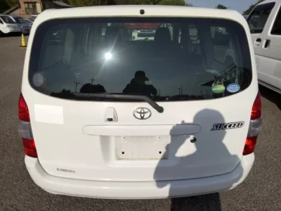 Toyota SUCCEED