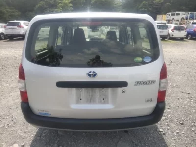 Toyota SUCCEED