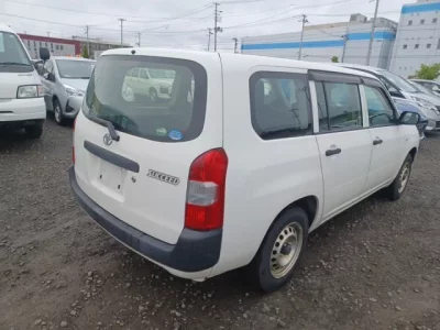 Toyota SUCCEED