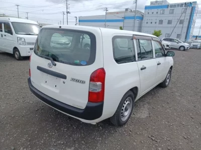 Toyota SUCCEED