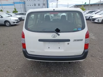 Toyota SUCCEED