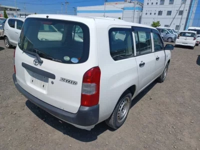 Toyota SUCCEED