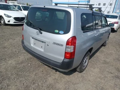 Toyota SUCCEED