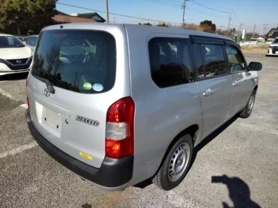 Toyota SUCCEED