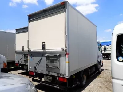 Nissan ATLAS