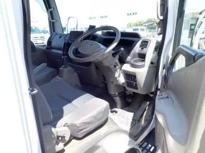 Nissan ATLAS